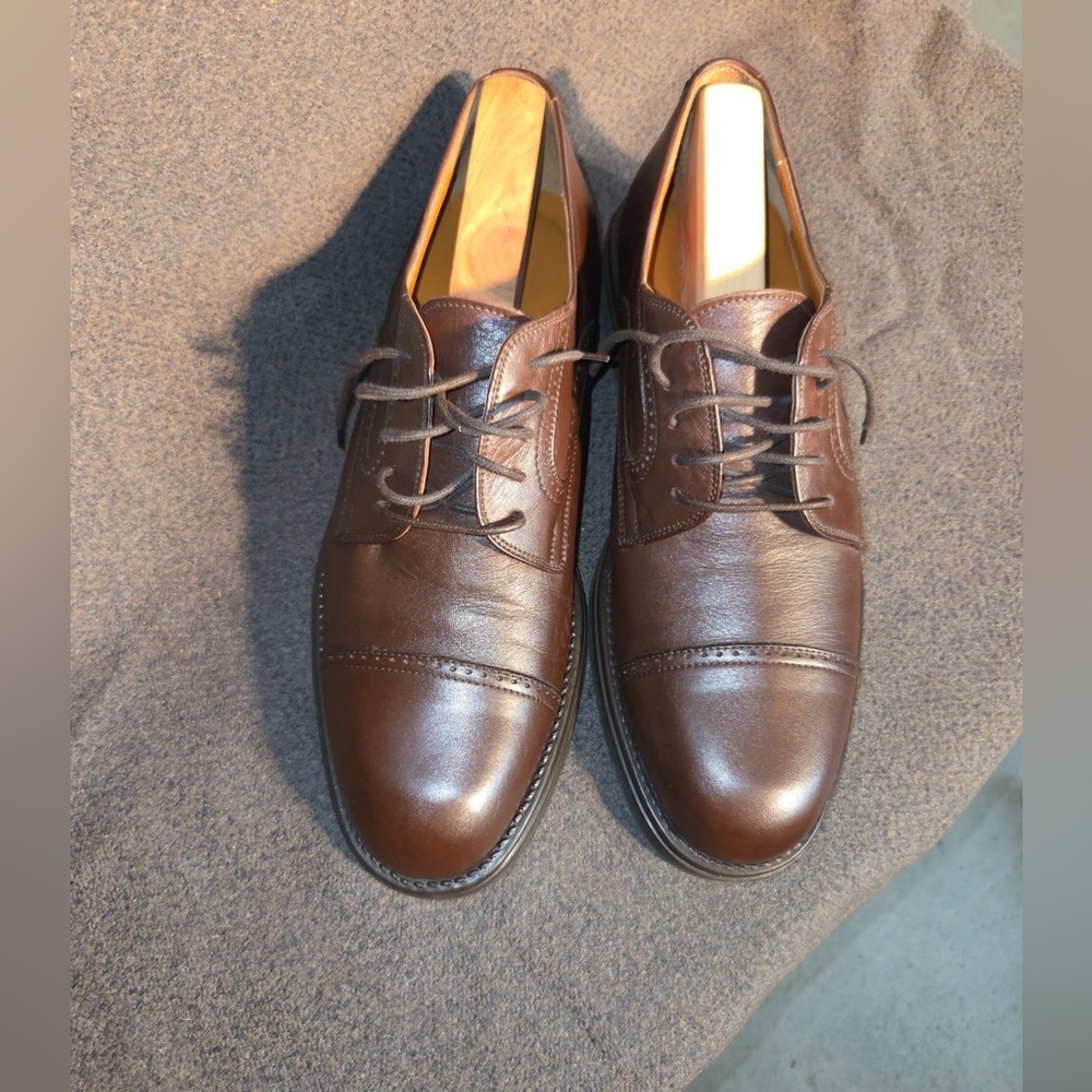 Caporicci Men’s size 11 Glove leather lining. Made in Italy. Cap Toe.